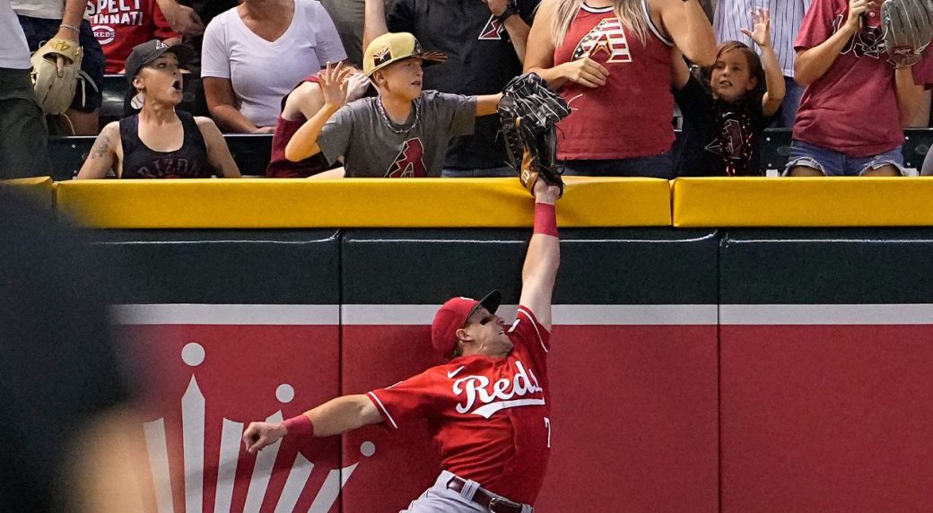 Diamondbacks’ Pham loses homer after bizarre fan interference call on kid