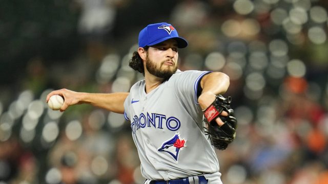 Eugenio Suárez delivers in 10th inning, Mariners sweep Angels with 3-2  victory