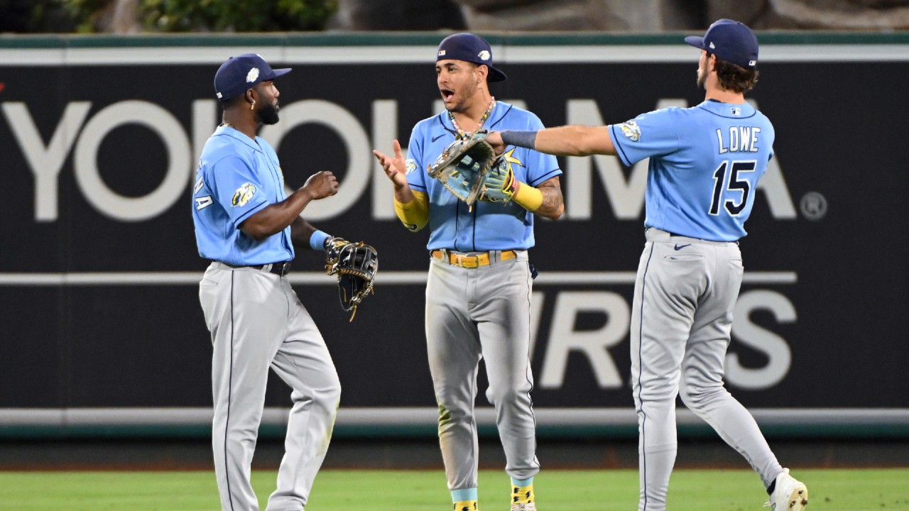 Isaac Paredes homers as Tampa Bay Rays beat Los Angeles Dodgers 11