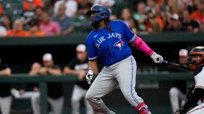 Blue Jays miss opportunity to gain on rivals as bats go all too quiet