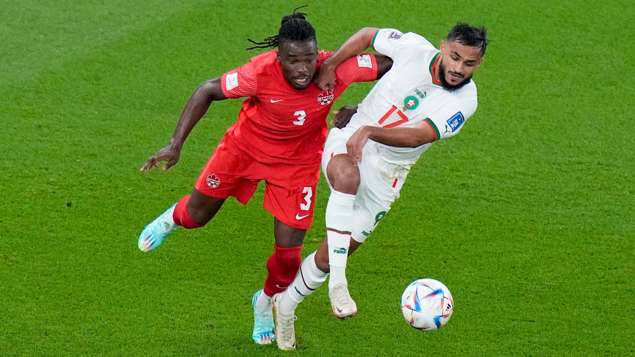 Whitecaps acquire Canadian defender Sam Adekugbe