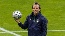 Roberto Mancini appointed Saudi Arabia coach two weeks after quitting Italy job