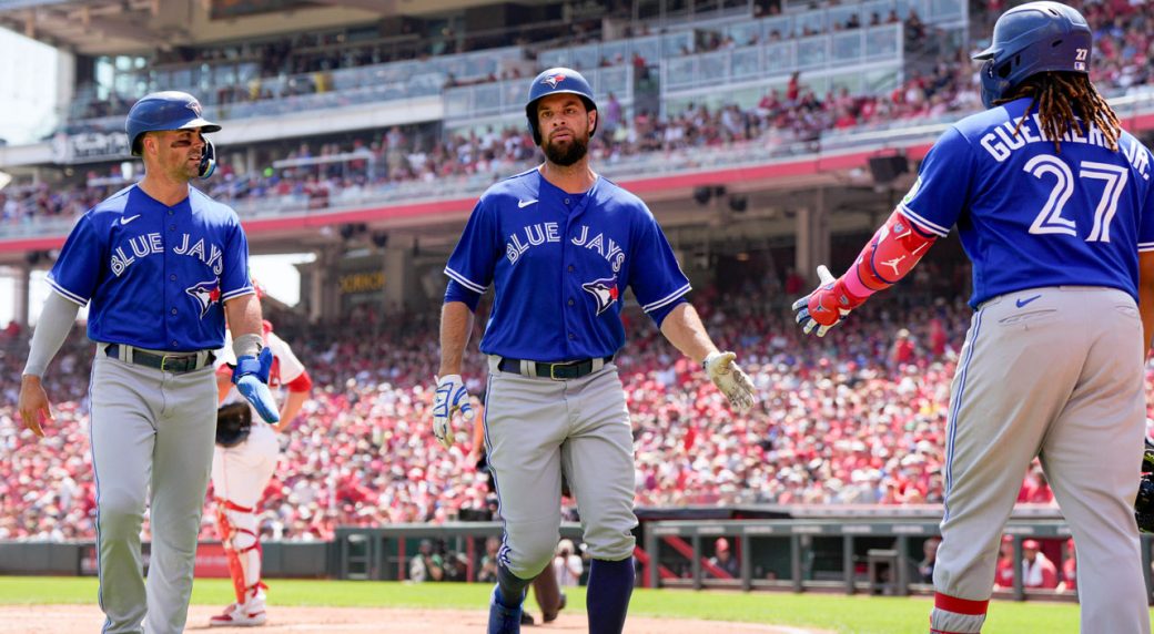 Blue Jays’ bats provide much-needed stress-free victory over Reds