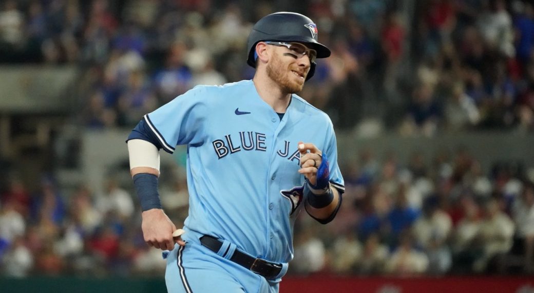 Blue Jays look to hit home run with alternate jersey announcement