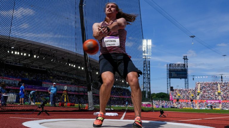 Ethan Katzberg of Canada competes in the men's hammer throw final during the athletics in the Alexander Stadium at the Commonwealth Games in Birmingham, England, Saturday, Aug. 6, 2022. (Alastair Grant/AP)