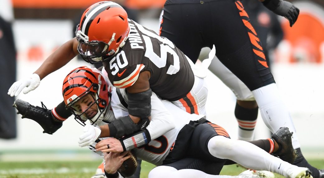 Browns LB Jacob Phillips suffers season-ending pectoral injury for