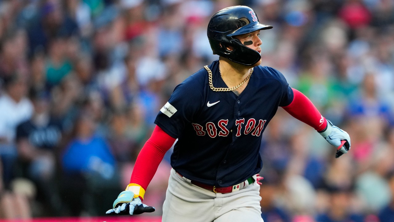 Boston Red Sox manager Alex Cora puts OF Alex Verdugo back in lineup day  after benching