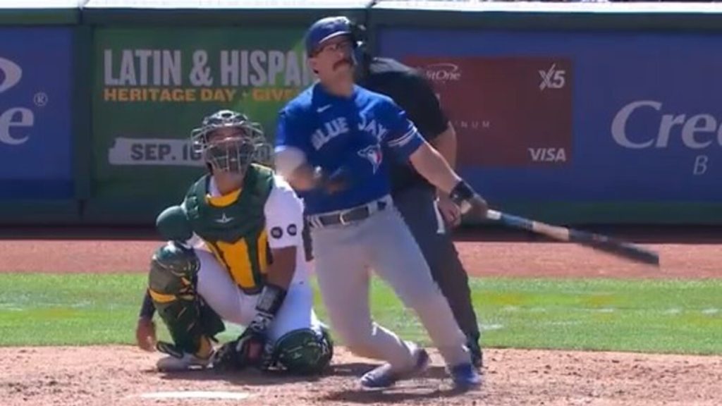 Blue Jays rookie Davis Schneider hits home run in first MLB at-bat: 'I  didn't think this day was possible