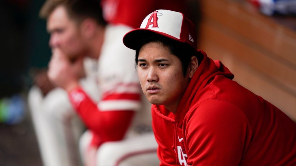 Ohtani muscles his 16th homer, 06/25/2022