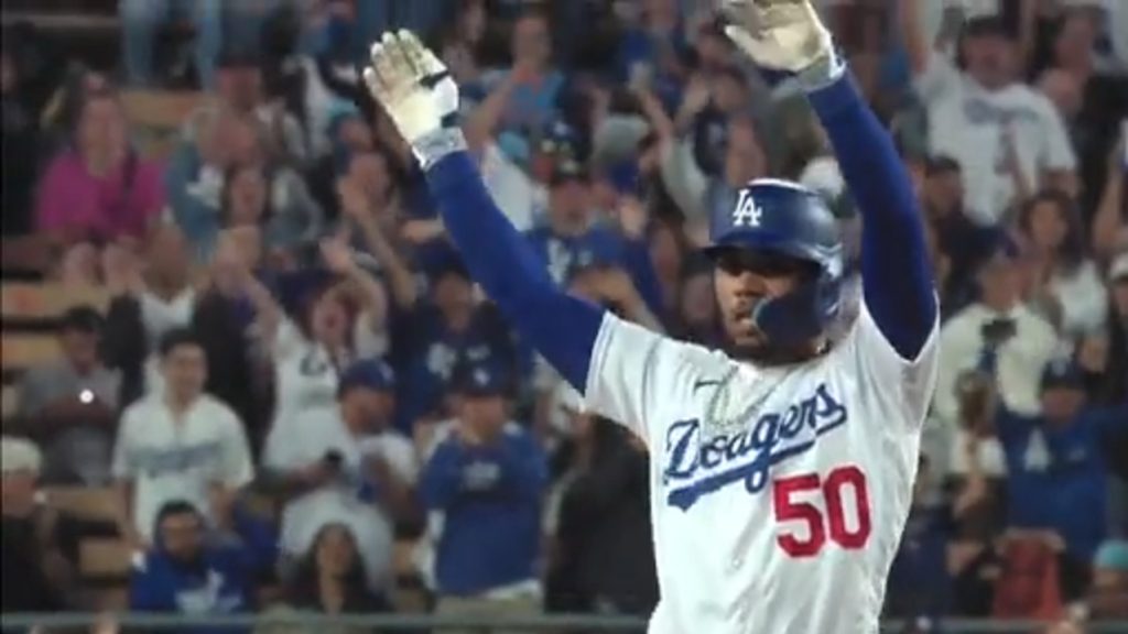 Betts ties MLB mark with 3 of Dodgers' 6 HRs in rout of Pads