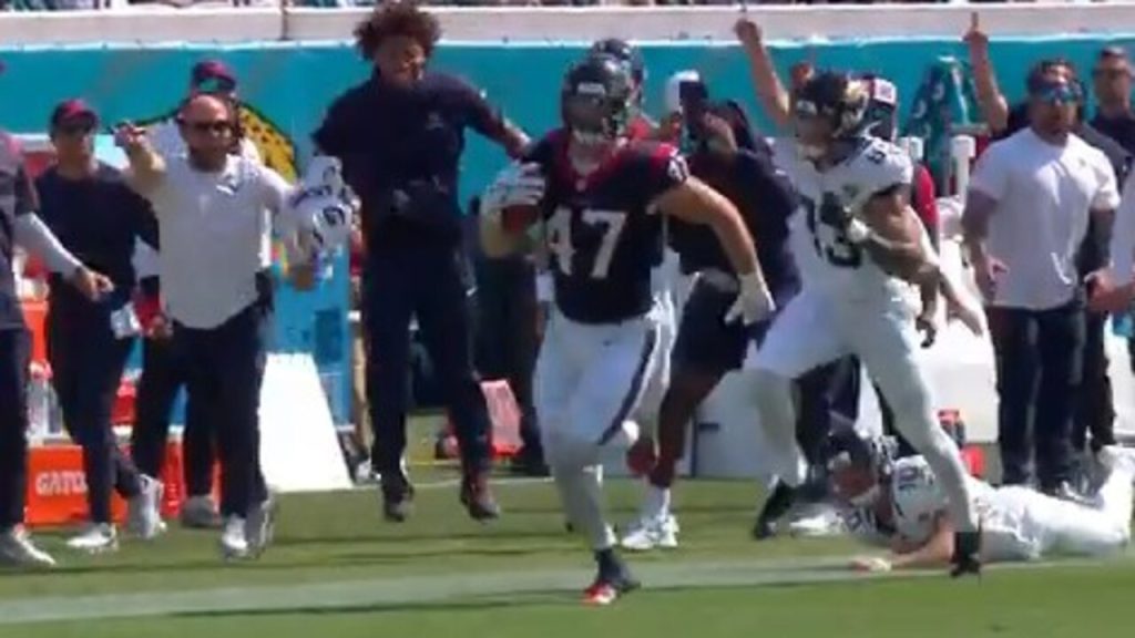 Fullback Andrew Beck returns kickoff for 85-yard touchdown as Texans wreak  havoc on survivor pools