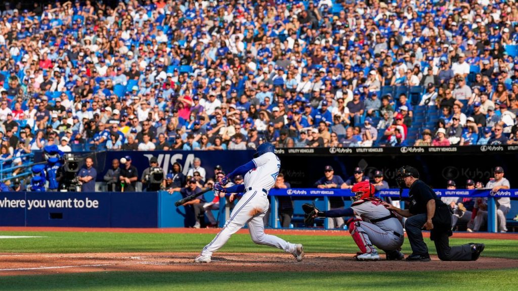 Blue Jays News: Rogers Centre Renovations, Blue Jays Effort Board