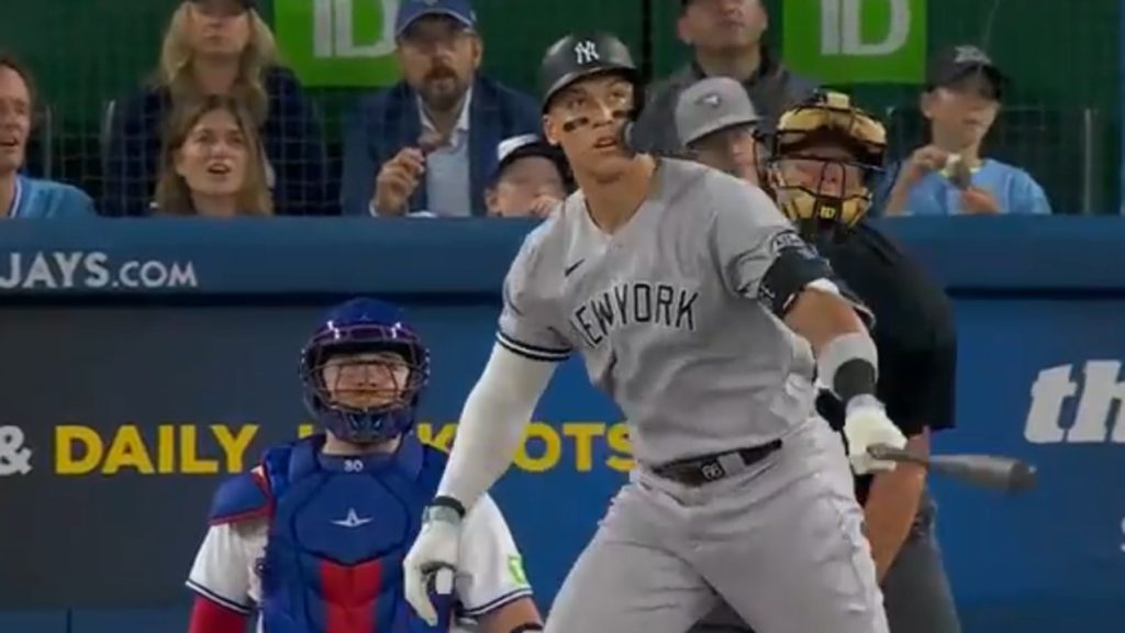 Aaron Judge delivers KO finish to this round of Yankees-Blue Jays