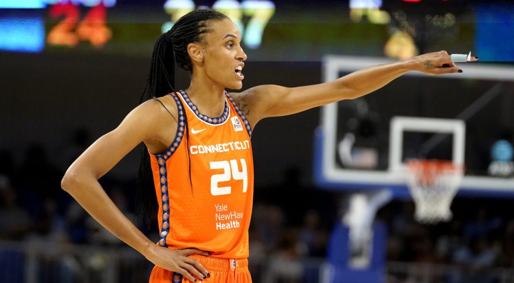 Bonner, Thomas lead Sun to rout of Lynx in WNBA playoff opener