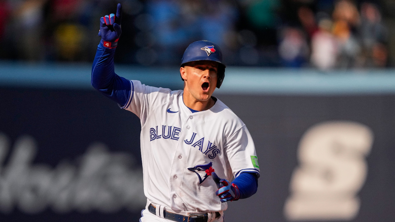Blue Jays, Red Sox attempt to get back on track