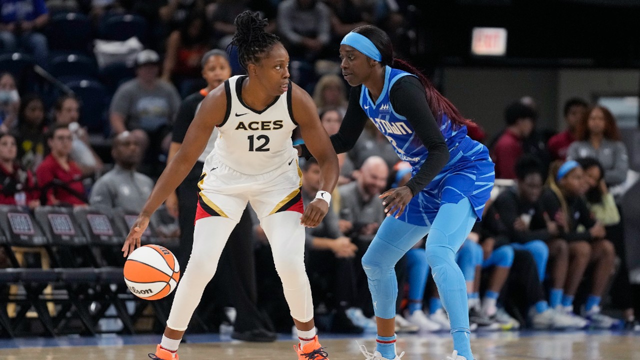 Cooper, Parker help Sky hold off Wings in WNBA playoff opener