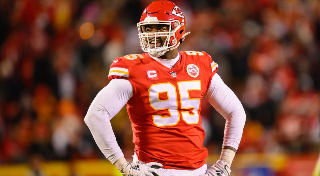 Chiefs elevate pair of practice squad players for AFC divisional