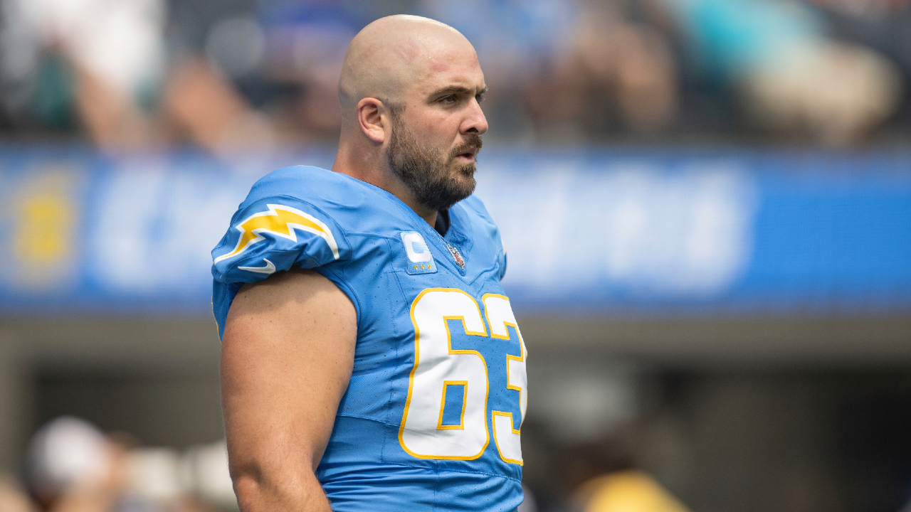 Los Angeles Chargers safety Alohi Gilman (32) warms up prior to