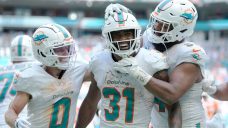 Miami Dolphins go for 726 yards, break all-time NFL record vs. Broncos