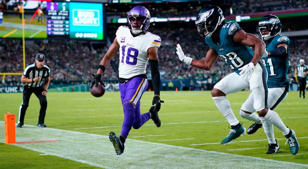 Vikings' Jefferson reaches 5,000 yards in 52 career games, equals NFL record