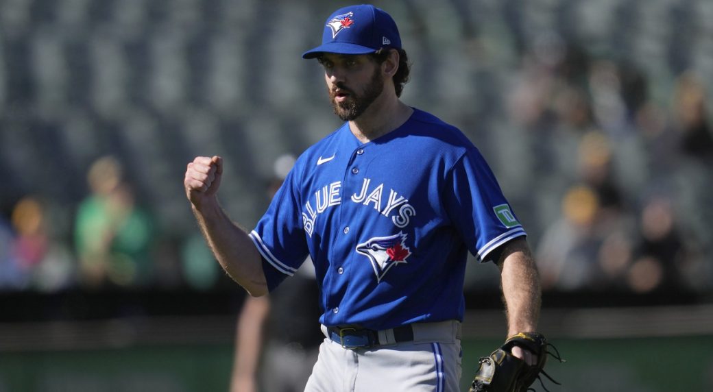 Mlb Playoff Push Blue Jays Gaining Ground On Stumbling Rangers