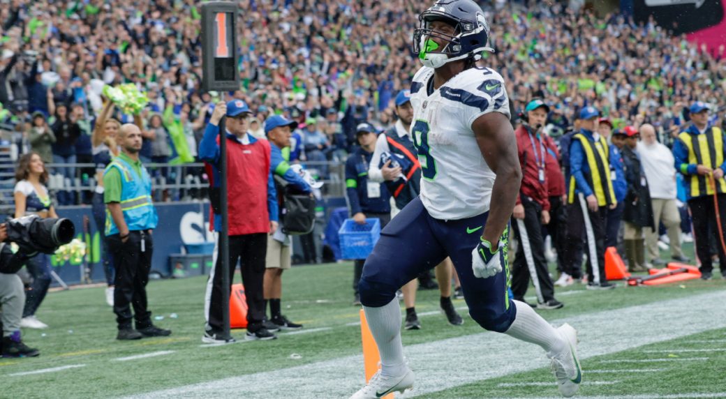 Kenneth Walker III sparks Seahawks in second half to beat Panthers