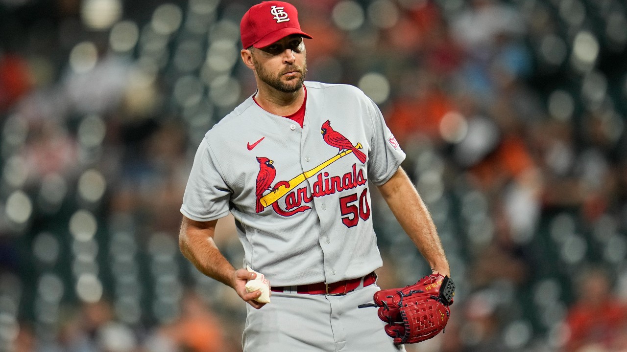 Adam Wainwright finally earns his 199th victory, and Cardinals top  AL-leading Orioles 5-2