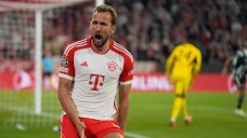 Bayern Munich scores in stoppage time to beat Man United in Champions League