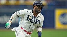 Rays lose yet another player as Diaz exits game vs. Blue Jays