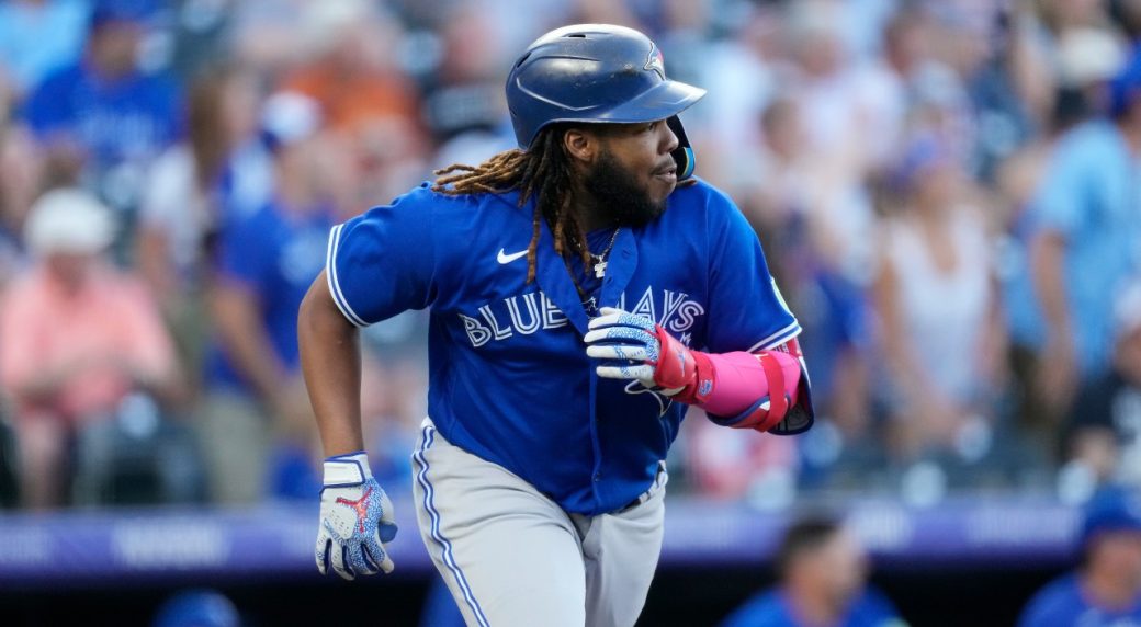 Blue Jays’ Guerrero Jr. has right knee inflammation, considered day to day