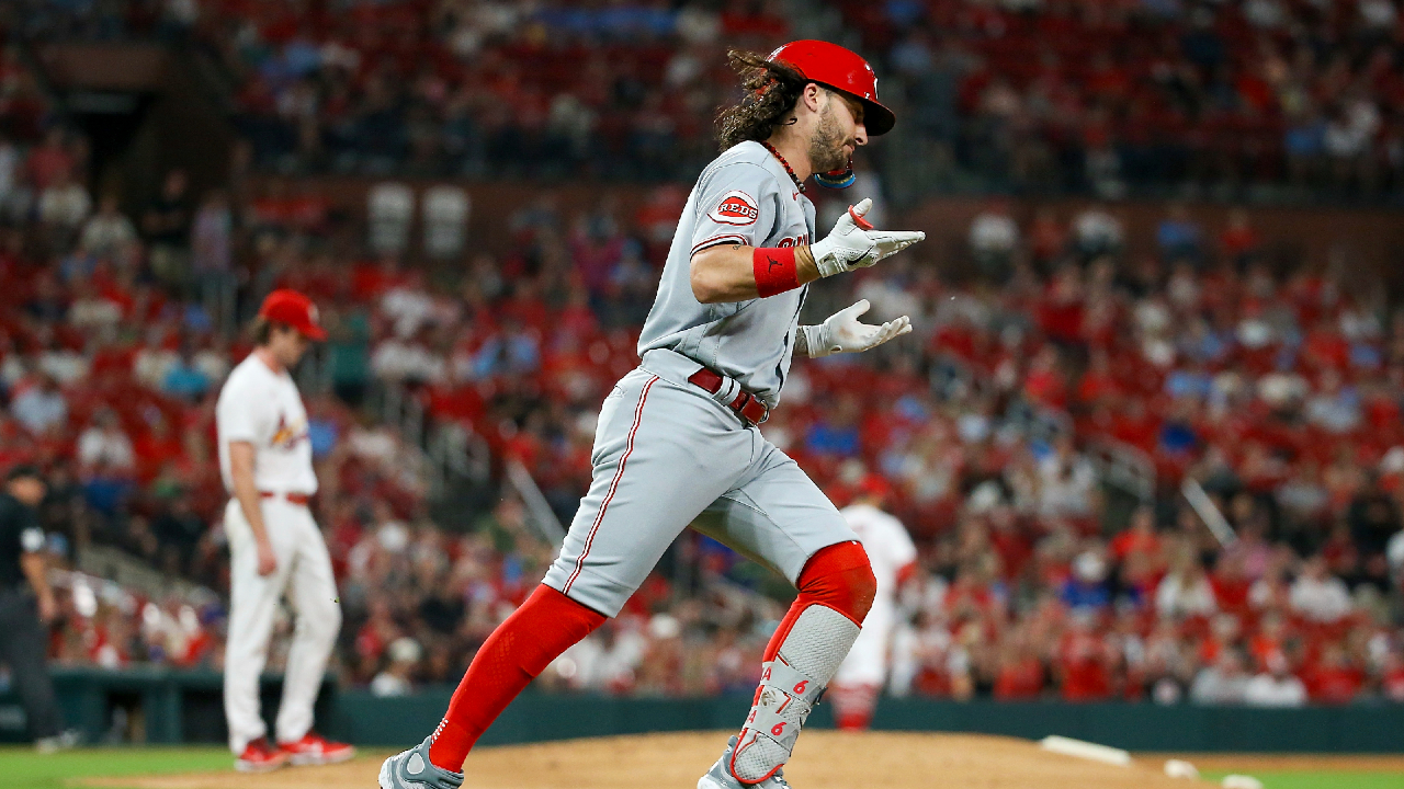 Steer's go-ahead homer lifts Reds past Brewers 2-1