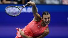 Sabalenka clinches No. 1 seed, returns to U.S. Open quarterfinals