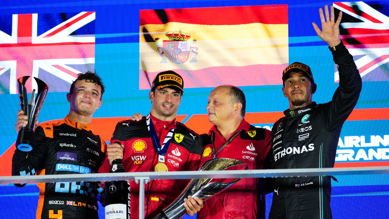 Carlos Sainz wins nail-biting Singapore F1 GP to end Max Verstappen's  streak, Formula One