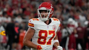 Kansas City Chiefs tight end Travis Kelce (87) lines up against the Arizona Cardinals during the first half of an NFL pre-season football game, Saturday, Aug. 21, 2023, in Glendale, Ariz. (Rick Scuteri/AP)