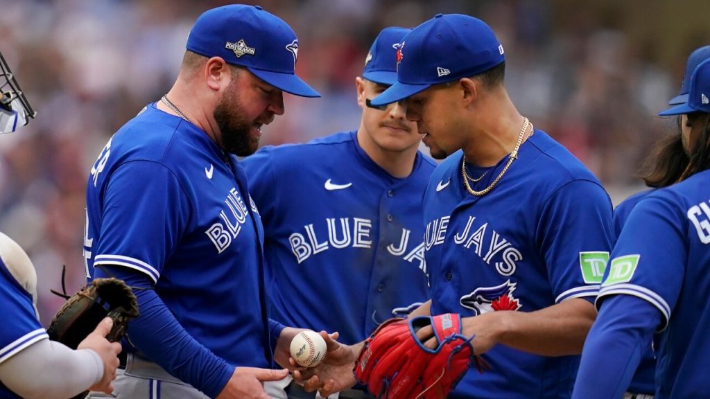 Blue Jays players react to decision to pull Berrios: 'Everybody was  surprised