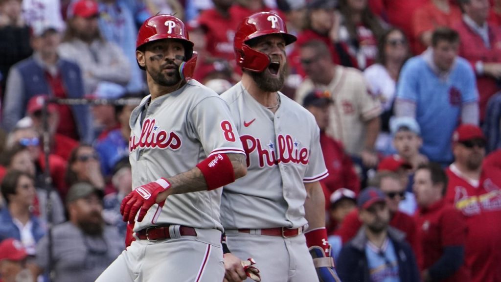 Bryce Harper hits towering walk-off grand slam as Phillies sweep Cubs:  Watch 