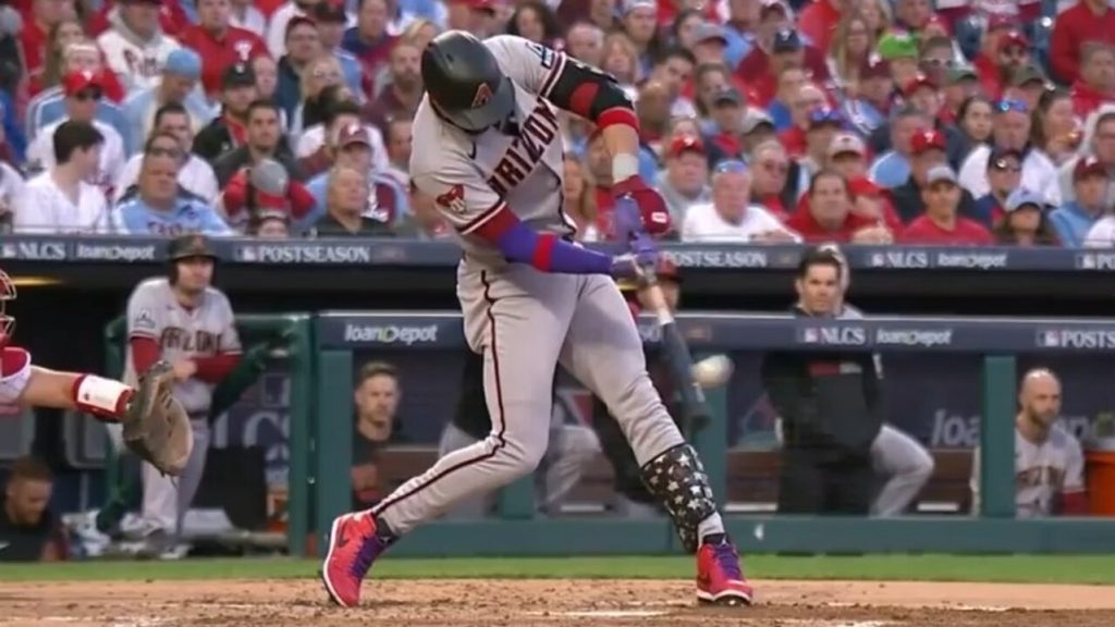 Diamondbacks' LF Lourdes Gurriel Jr. records the final out against the  Dodgers to secure a spot in the NLCS