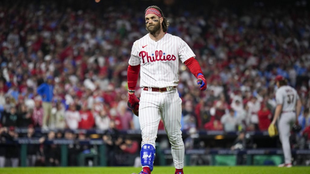 Philadelphia Phillies fans should be absolutely EMBARRASSED by