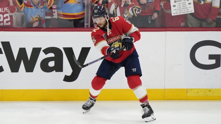 Florida Panthers centre Colin White (6) warms up before the start of Game 4 of the NHL hockey Stanley Cup Finals against the Vegas Golden Knights, Saturday, June 10, 2023, in Sunrise, Fla. (Wilfredo Lee/AP)