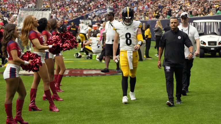 Pittsburgh Steelers quarterback Kenny Pickett (8) leaves the field after an injury during the second half of an NFL football game against the Houston Texans, Sunday, Oct. 1, 2023, in Houston. (David J. Phillip/AP)