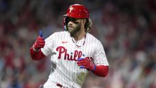 Phillies power past Diamondbacks to win Game 1 of NLCS