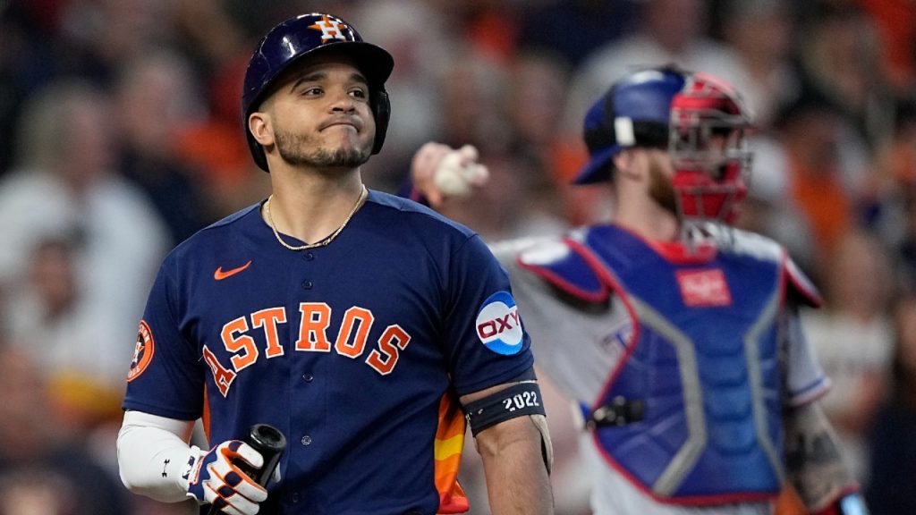Astros Pounce on Yankees' Mistakes in Game 3, Move Closer to ALCS Sweep