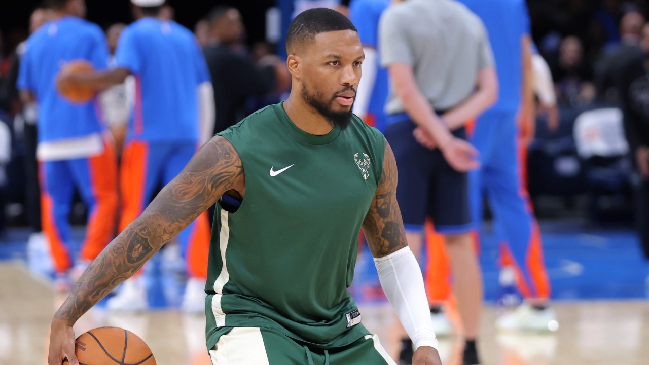 2 burning questions Bucks must answer heading into 2023-24 NBA training camp