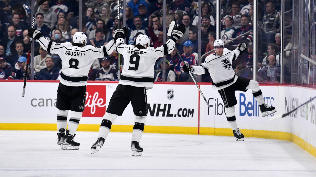 Dubois scores in Winnipeg return as Kings rout Jets