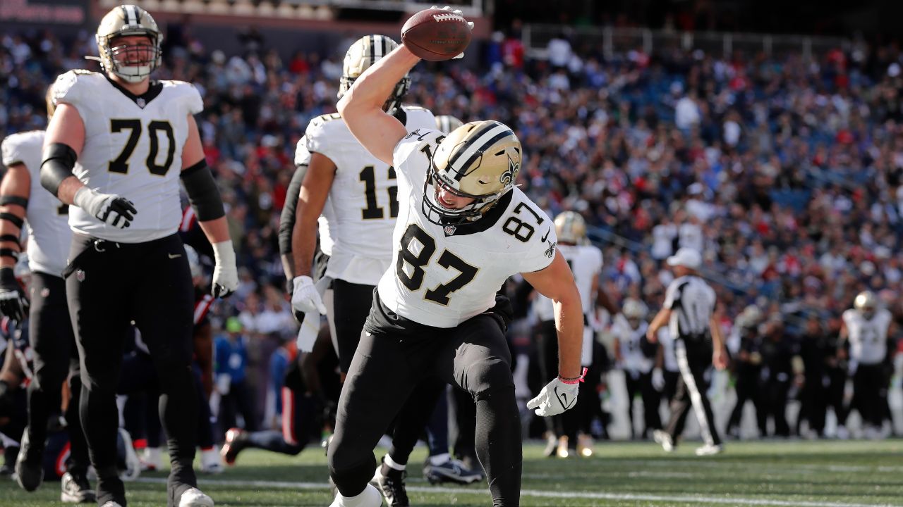 NFL playoffs: Saints rout Cardinals to reach NFC title game