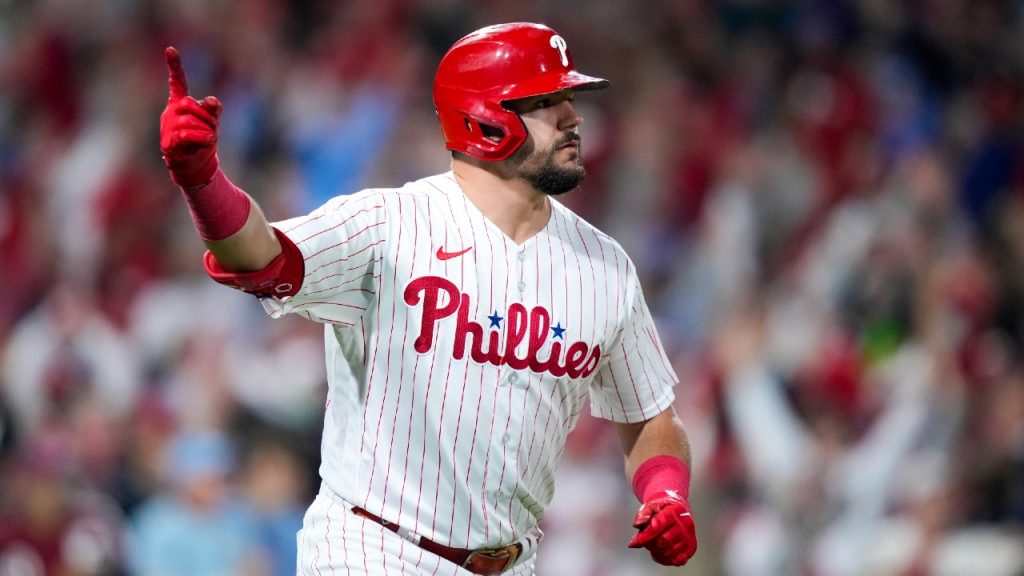 Kyle Schwarber Posts Outrageous Stat Line Against Pirates