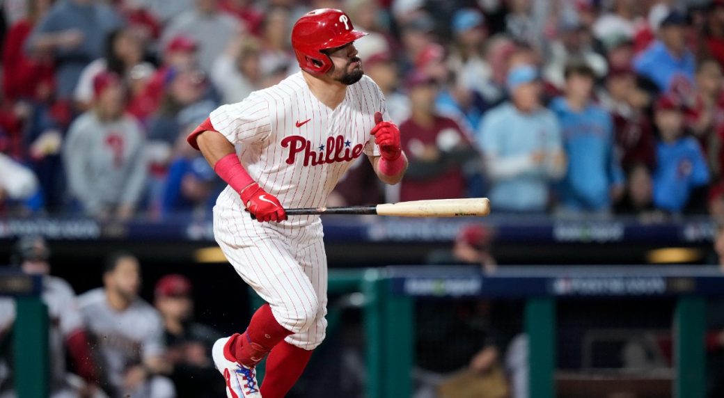 Phillies Kyle Schwarber just misses two home runs in World Series