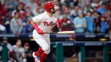 Phillies score 10 runs in dominant Game 2 win over Diamondbacks in NLCS