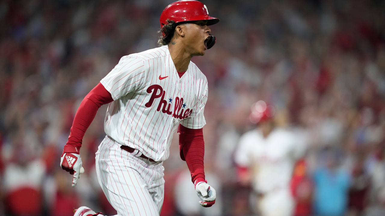 Rhys Hoskins, Miguel Rojas face off in MLB The Show