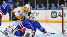 NHL Roundup: Smith scores twice, Predators beat Rangers